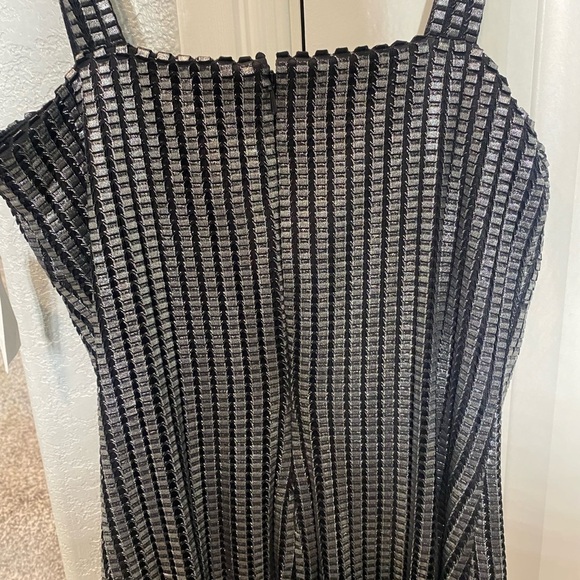 NWT SHO by Tadashi Shoji [ 0 ] Metallic Textured Fringe Minidress in Steel - Picture 5 of 13